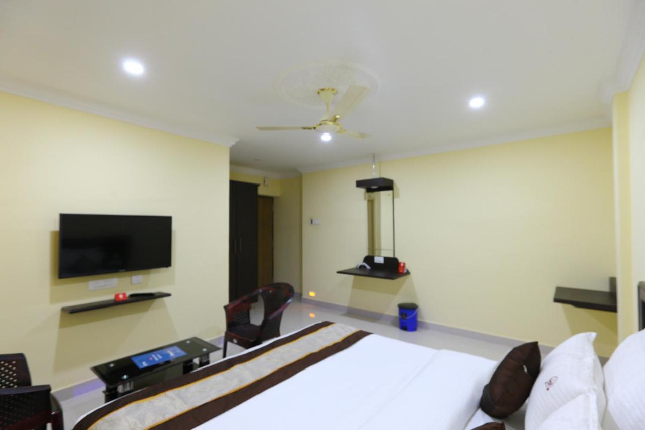 Hotel Salbala - Near Airport Chennai Exteriör bild